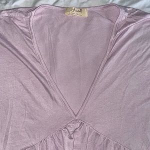 Light purple plunging top